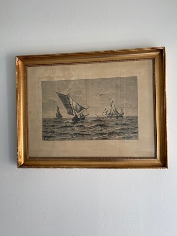 Carl Locher, Radierung von Fischerbooten auf See, im Druck signiert, 1907 mit 
schönem, altem, patiniertem Goldrahmen