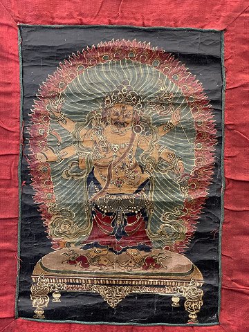 Asiatische, buddhistische Thangka-Malerei, montiert in handgenähtem Tuch aus 
Baumwolle und Seide, 20. Jahrhundert