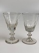 2 Wellington small white wine glasses with faceted 
basin, 11.60 centimeters high